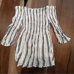 ⛱️Guilty - Black & White Stripe Off-the-Shoulder Top - M